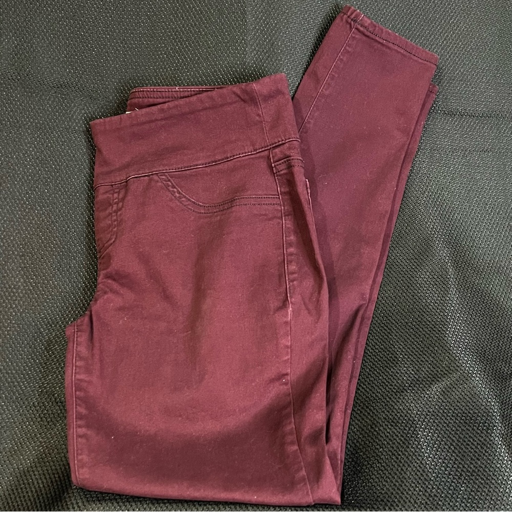 Burgundy SO jeggings